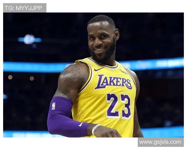 湖人对阵开拓者第三场詹姆斯精彩数据分析与比赛回顾